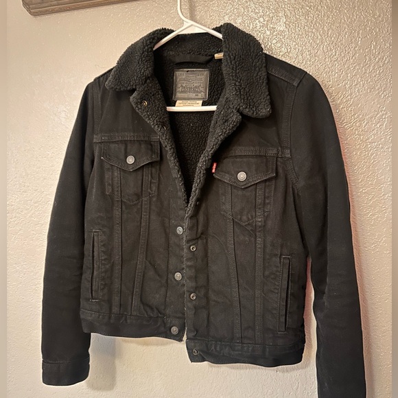 Levi’s Sherpa black denim jacket - Picture 1 of 4